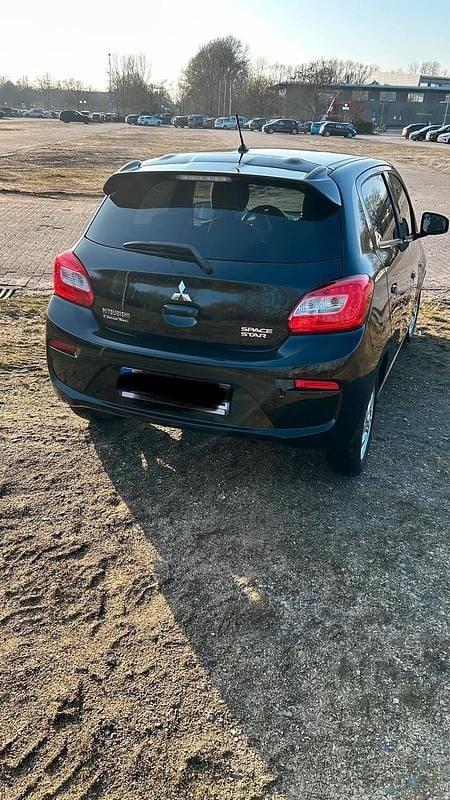 Gebraucht Mitsubishi Space Star Edition+ 80 PS (58 kW) 2016 Schwarz Kleinwagen
