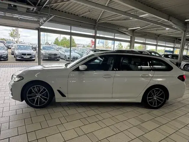 Gebraucht BMW 540 Performance 340 PS (250 kW) 2022 Weiss Kombi