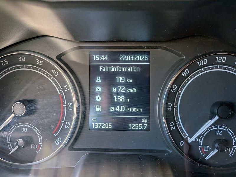 Gebraucht Skoda Scala Ambition 116 PS (85 kW) 2019 Silber Kleinwagen