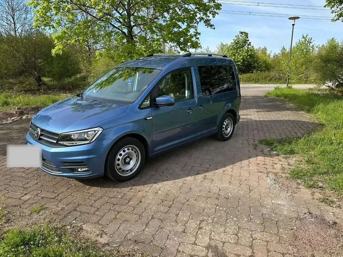 Gebraucht VW Caddy Beach 150 PS (110 kW) 2019 Blau Van / Kleinbus