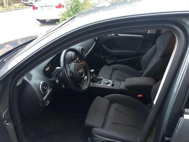 Gebraucht Audi A3 Ambition 125 PS (91 kW) 2016 Grau Limousine