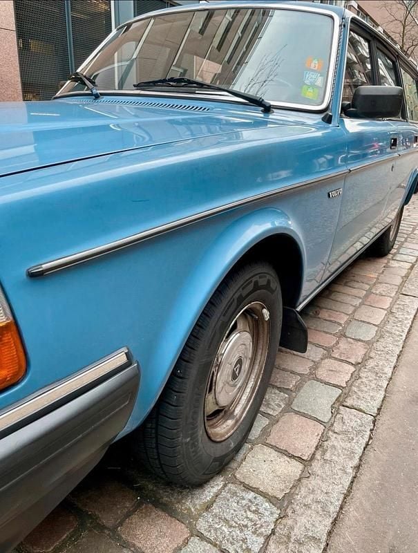 Gebraucht Volvo 240 80 PS (58 kW) 1983 Blau Kombi