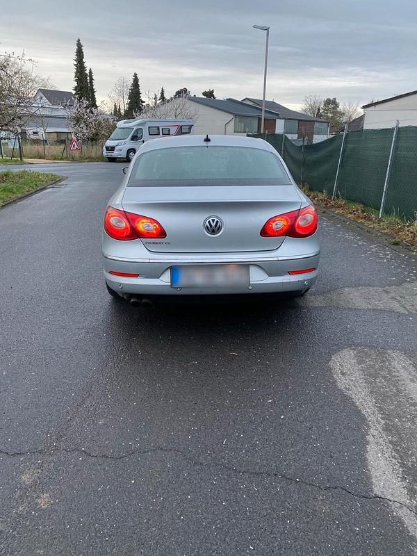 Gebraucht VW Passat 160 PS (117 kW) 2009 Silber Coupé