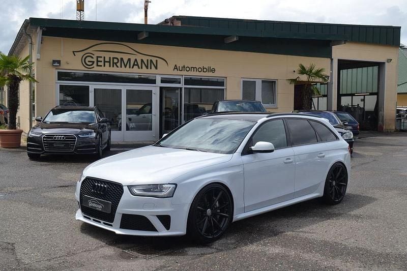 Weiß Gebraucht 2013 Audi RS4 Sport Kombi | 34.950 € (Fairer Preis) - Bild 1/4
