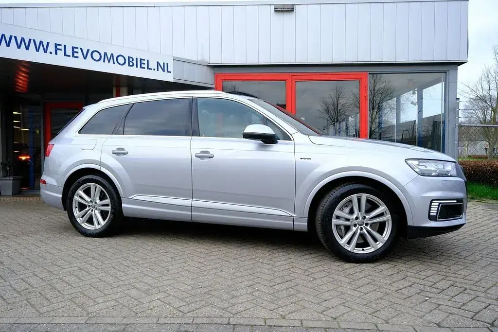 Gebraucht Audi Q7 S-Line 258 PS (189 kW) 2016 Grau SUV