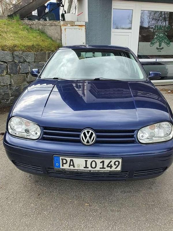 Gebraucht VW Golf IV 101 PS (74 kW) 2000 Blau Limousine