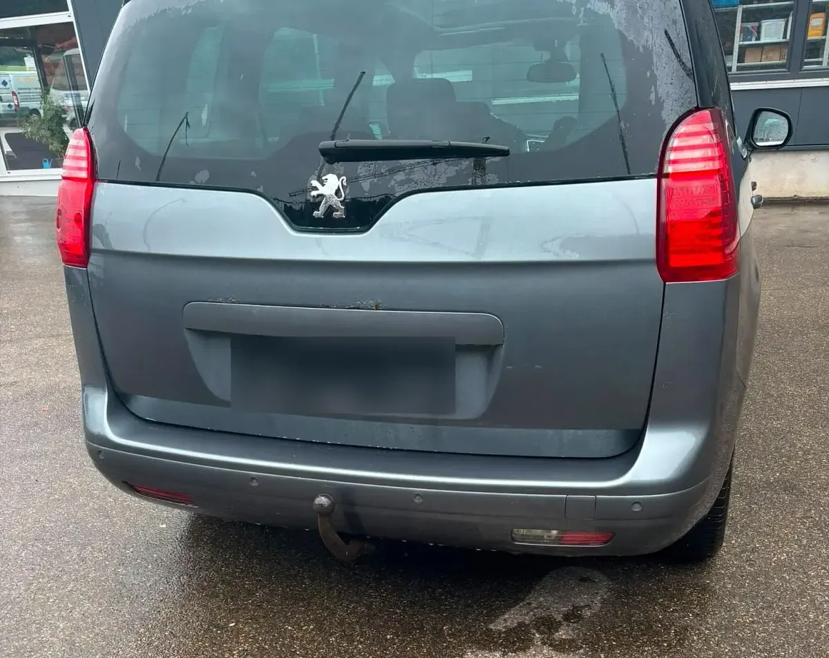 Gebraucht Peugeot 5008 150 PS (110 kW) 2011 Grau Van / Kleinbus