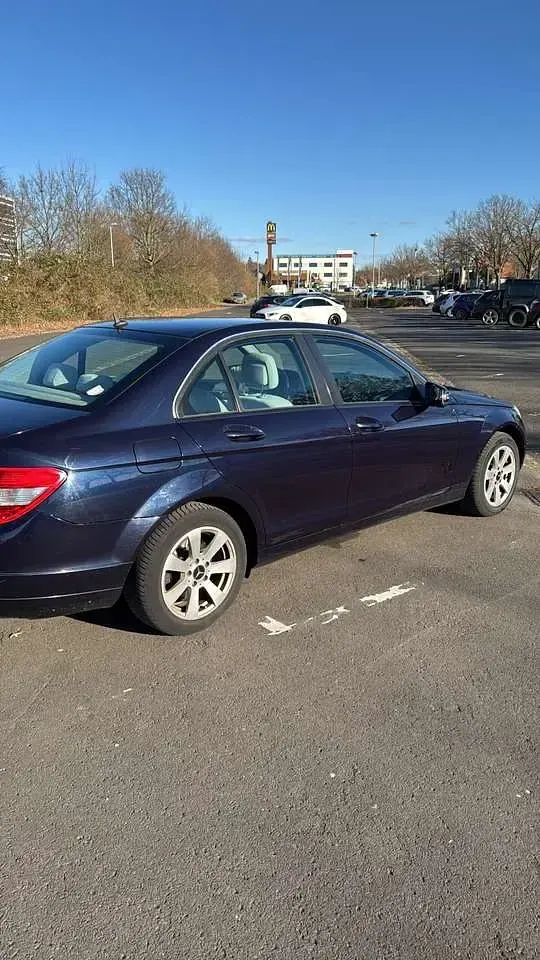 Gebraucht Mercedes C230 204 PS (150 kW) 2008 Blau Limousine