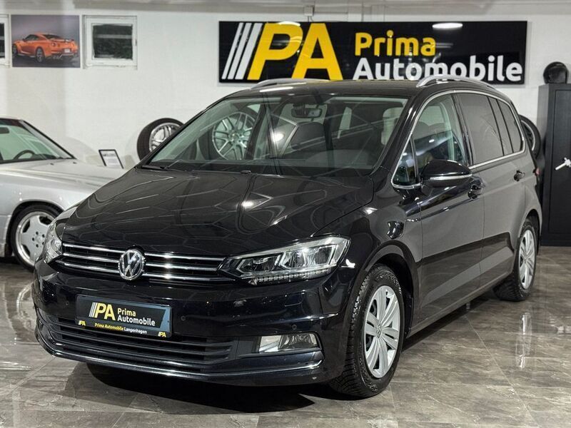 Schwarz Gebraucht 2015 VW Touran Highline Van / Kleinbus | 13.499 € (Etwas zu teuer) - Bild 1/4