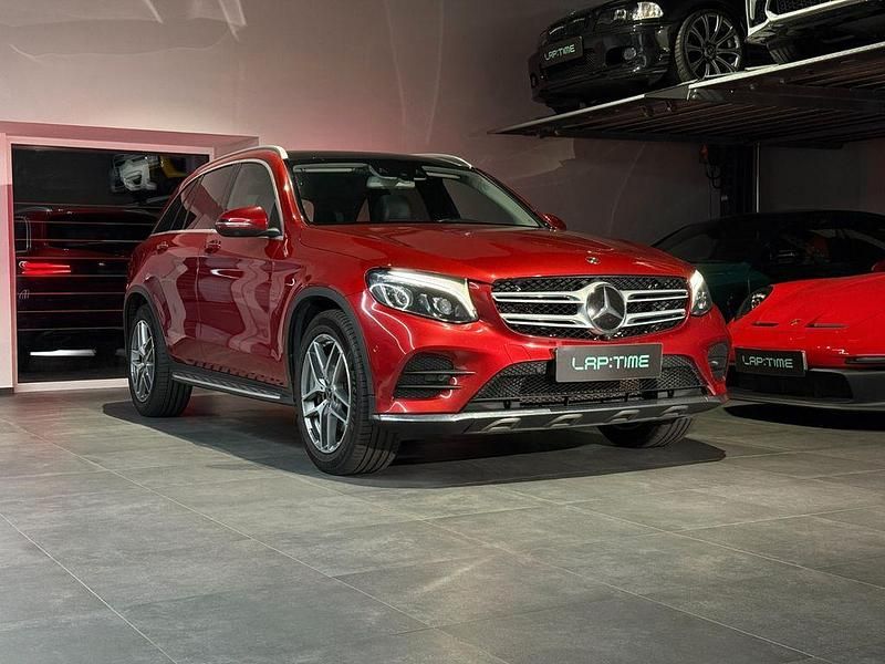 Rot Gebraucht 2019 Mercedes GLC300 AMG SUV | 23.490 € (Guter Preis) - Bild 1/4