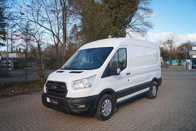 Gebraucht Ford Transit 131 PS (96 kW) 2021 Weiß Van / Kleinbus
