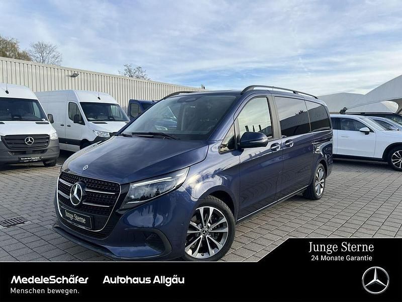 Sodalithblau met. Gebraucht 2024 Mercedes V220 Style Van / Kleinbus | 60.850 € - Bild 1/4