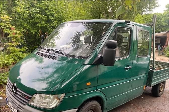 Grün Gebraucht 2001 Mercedes Sprinter Van | 4.700 € (Fairer Preis) - Bild 1/4