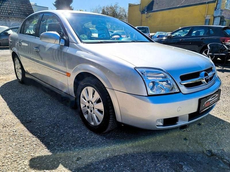 Gebraucht Opel Vectra Elegance 147 PS (108 kW) 2003 Silber Limousine