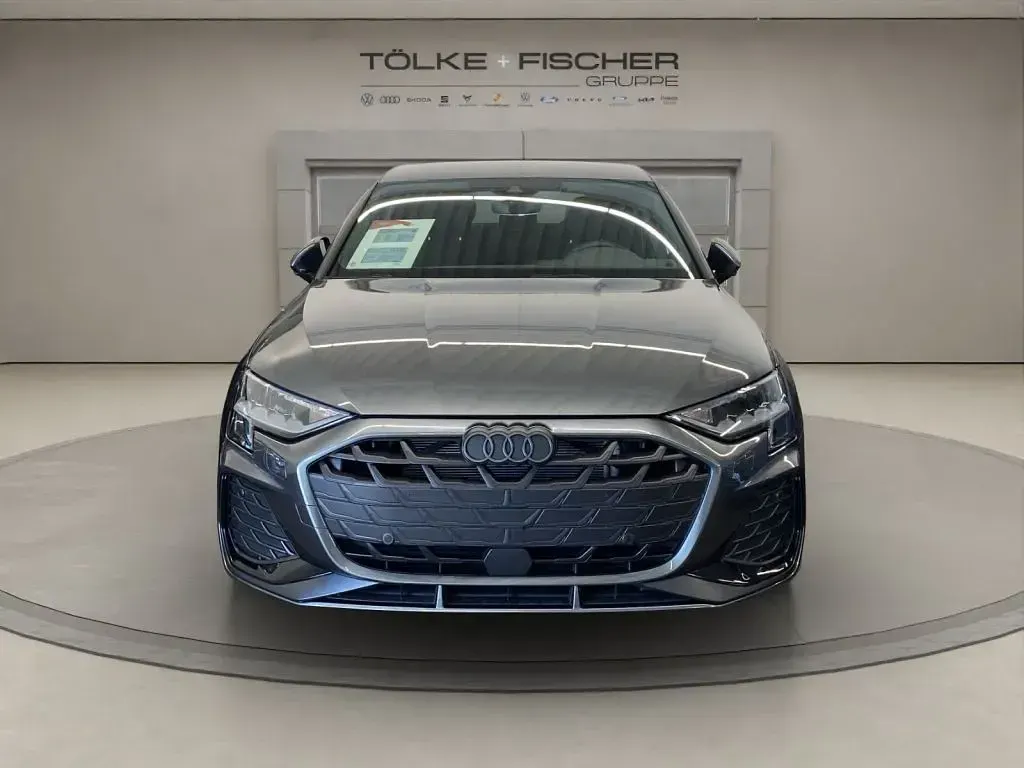 Gebraucht Audi A3 S-Line 150 PS (110 kW) 2025 Daytonagrau perleffekt (metallic) Limousine