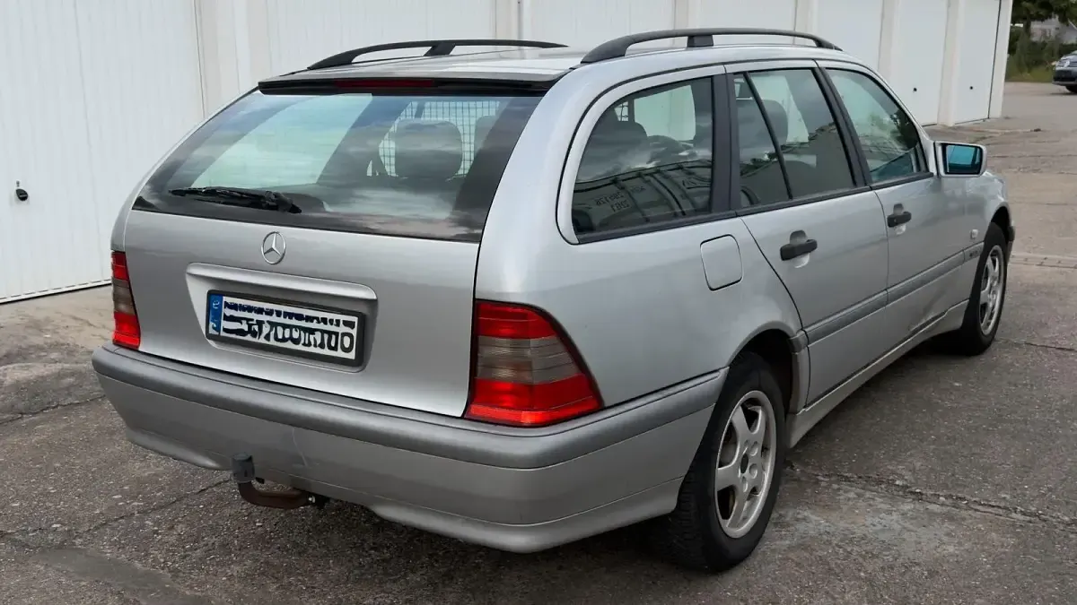 Gebraucht Mercedes C180 122 PS (89 kW) 1998 Silber Kombi