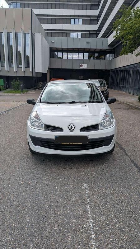 Gebraucht Renault Clio II Expression 75 PS (55 kW) 2008 Weiß Kleinwagen