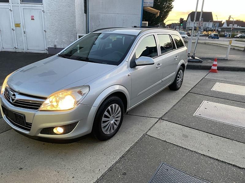 Silber Gebraucht 2007 Opel Astra Kombi | 1.950 € (Fairer Preis) - Bild 1/4