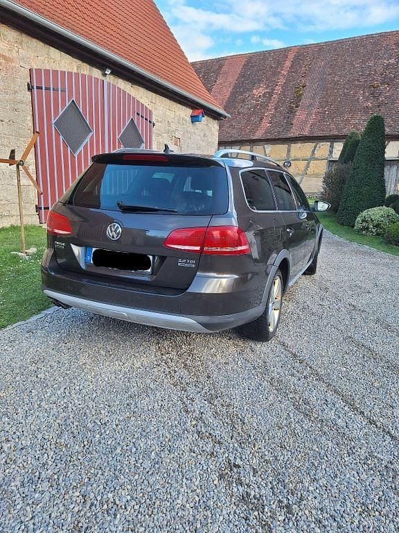 Gebraucht VW Passat Alltrack 140 PS (102 kW) 2012 Braun Kombi