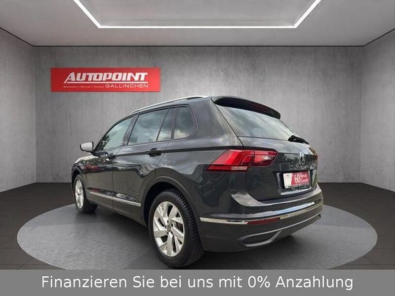 Gebraucht VW Tiguan Active 230 PS (169 kW) 2021 Uranograu/cinza urano SUV