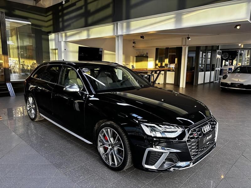 Gebraucht Audi S4 Ambiente 341 PS (250 kW) 2023 Schwarz metallic Kombi