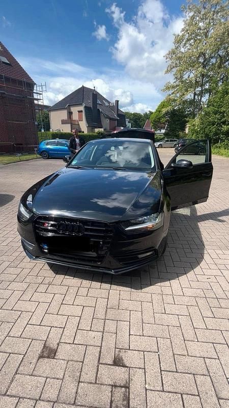 Gebraucht Audi A4 170 PS (125 kW) 2013 Schwarz Limousine