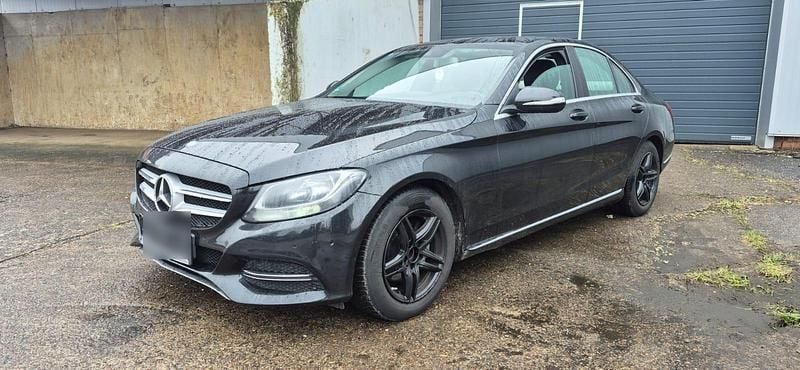 Gebraucht Mercedes C180 156 PS (114 kW) 2014 Schwarz Limousine