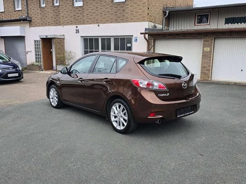 Gebraucht Mazda 3 Edition 150 PS (110 kW) 2012 Autumn bronze Kleinwagen