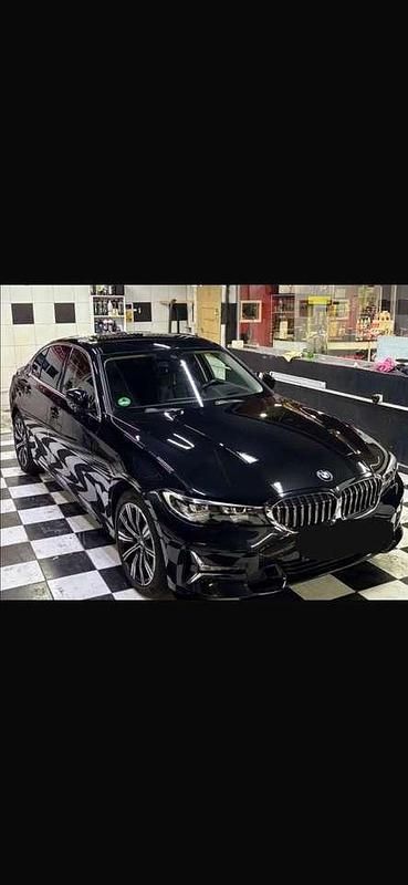 Gebraucht BMW 330e Luxury Line 184 PS (135 kW) 2020 Schwarz Limousine