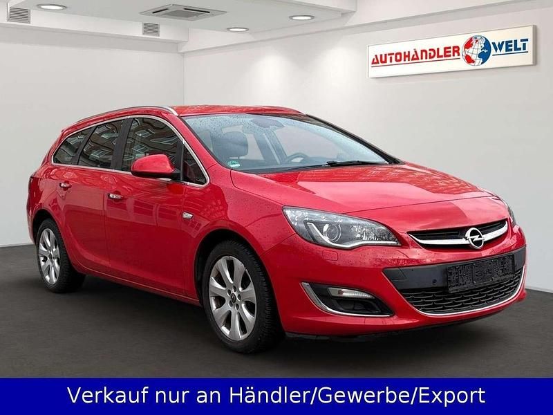 Gebraucht Opel Astra 140 PS (102 kW) 2013 Rot Kombi