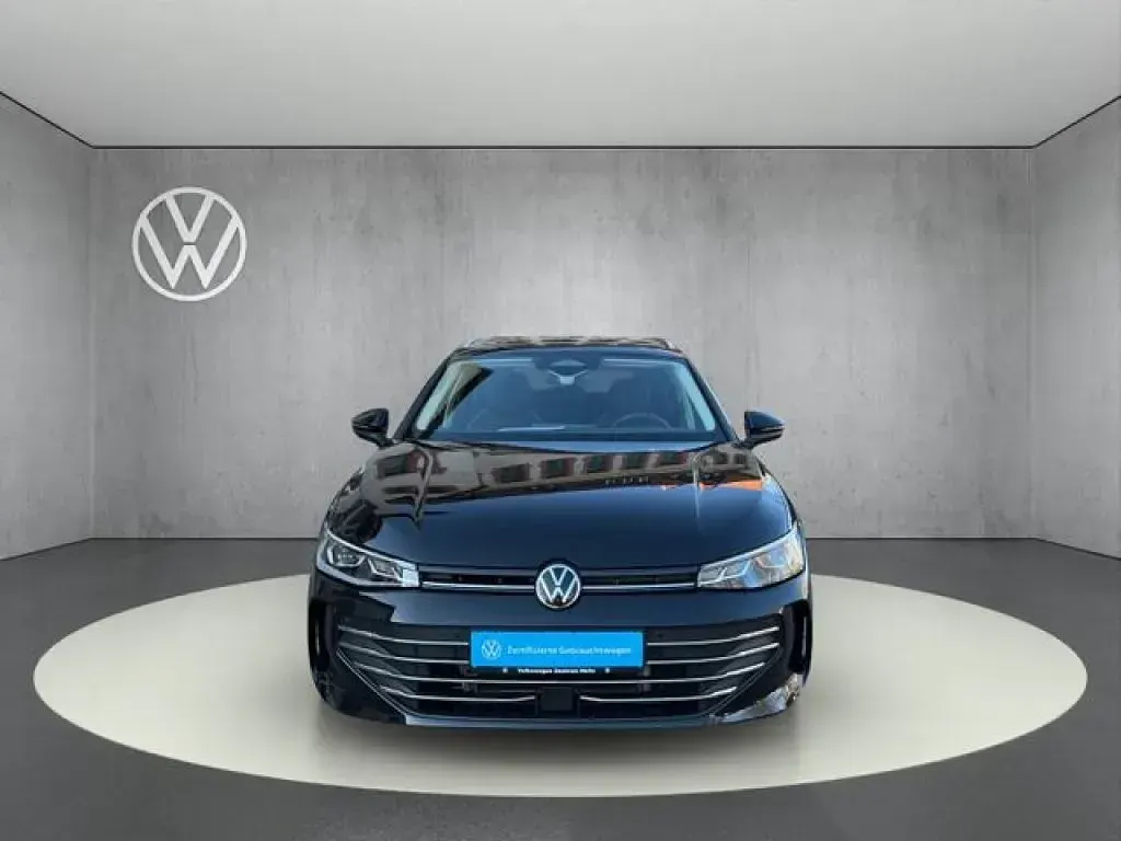 Gebraucht VW Passat Business 150 PS (110 kW) 2025 Schwarz Kombi