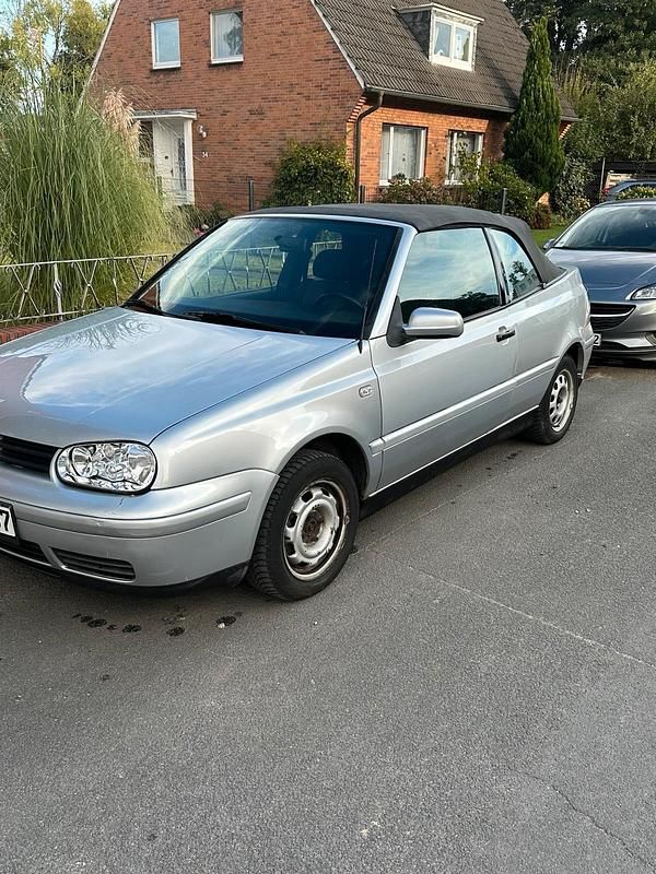 Silber Gebraucht 2002 VW Golf Cabriolet Cabrio | 950 € (Superpreis) - Bild 1/3