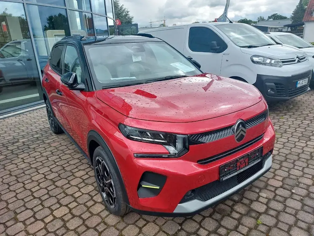 Neu Citroën C3 101 PS (74 kW) 2026 Rot SUV