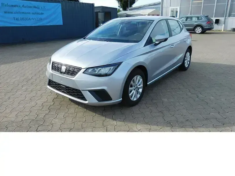 Gebraucht Seat Ibiza Style 110 PS (80 kW) 2023 Urbansilber z7gsilber Kleinwagen