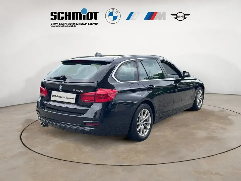 Gebraucht BMW 320 Advantage 190 PS (139 kW) 2017 Schwarz uni Kombi