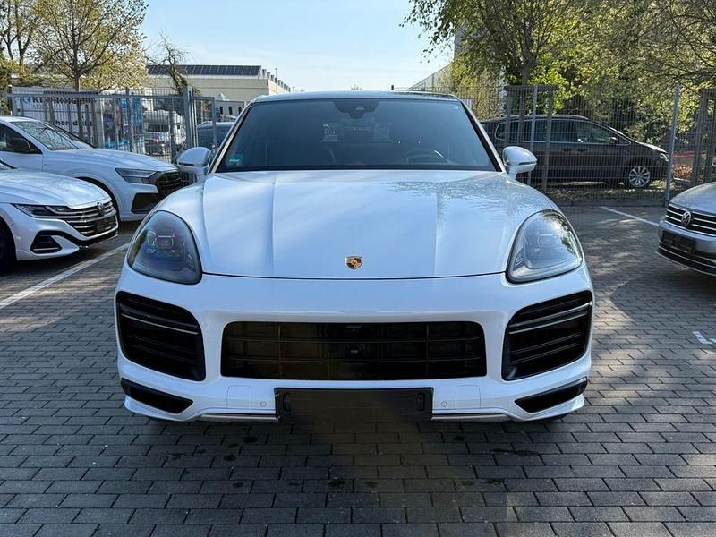 Second-hand Porsche Cayenne 340 CP (250 kW) 2022 Alb SUV
