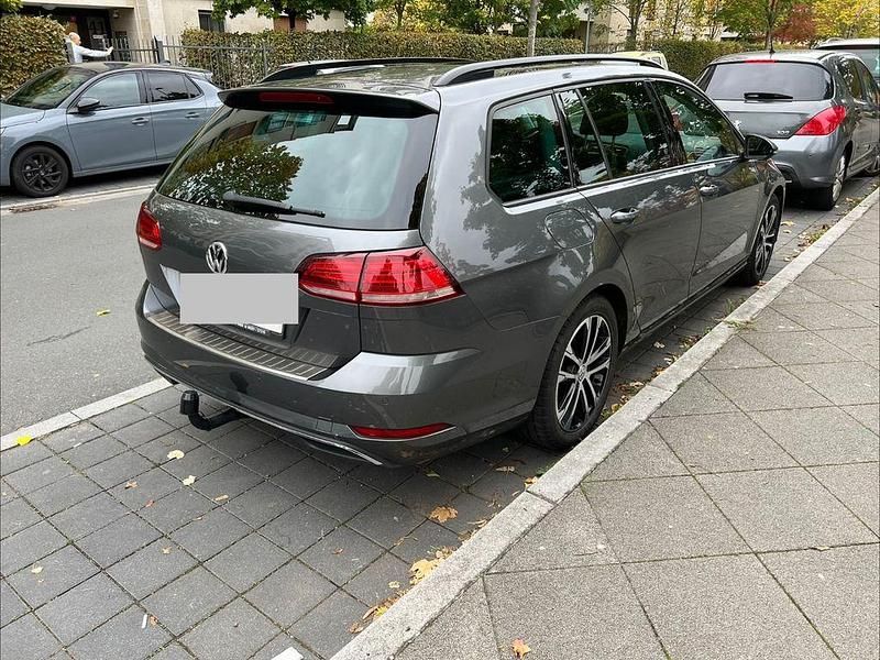 Gebraucht VW Golf VII 110 PS (80 kW) 2017 Grau Kombi