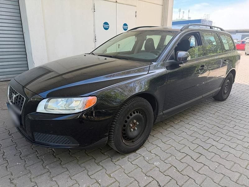 Second-hand Volvo V70 145 CP (106 kW) 2009 Negru Break