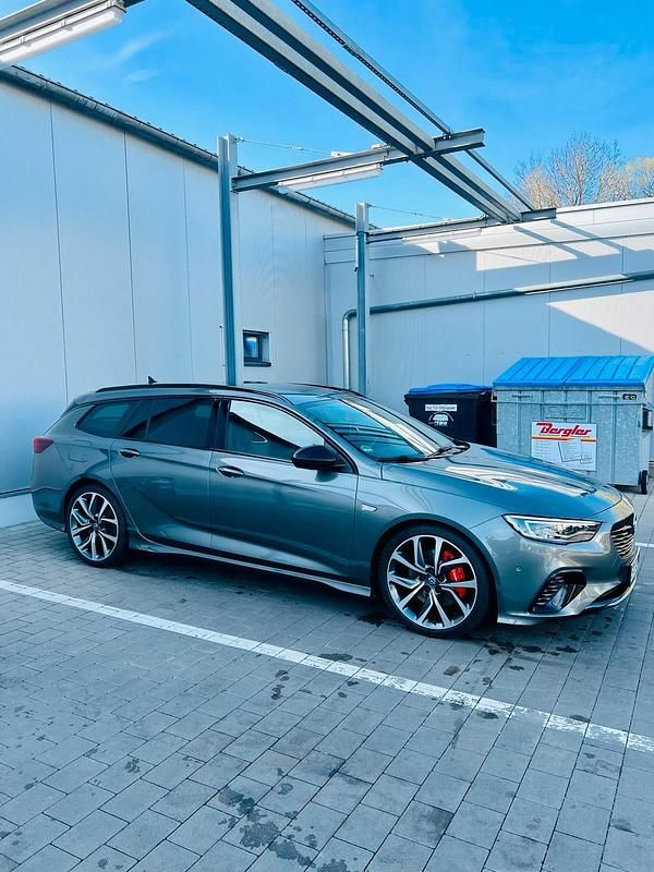 Grau Gebraucht 2019 Opel Insignia Exklusiv Kombi | 22.600 € - Bild 1/4