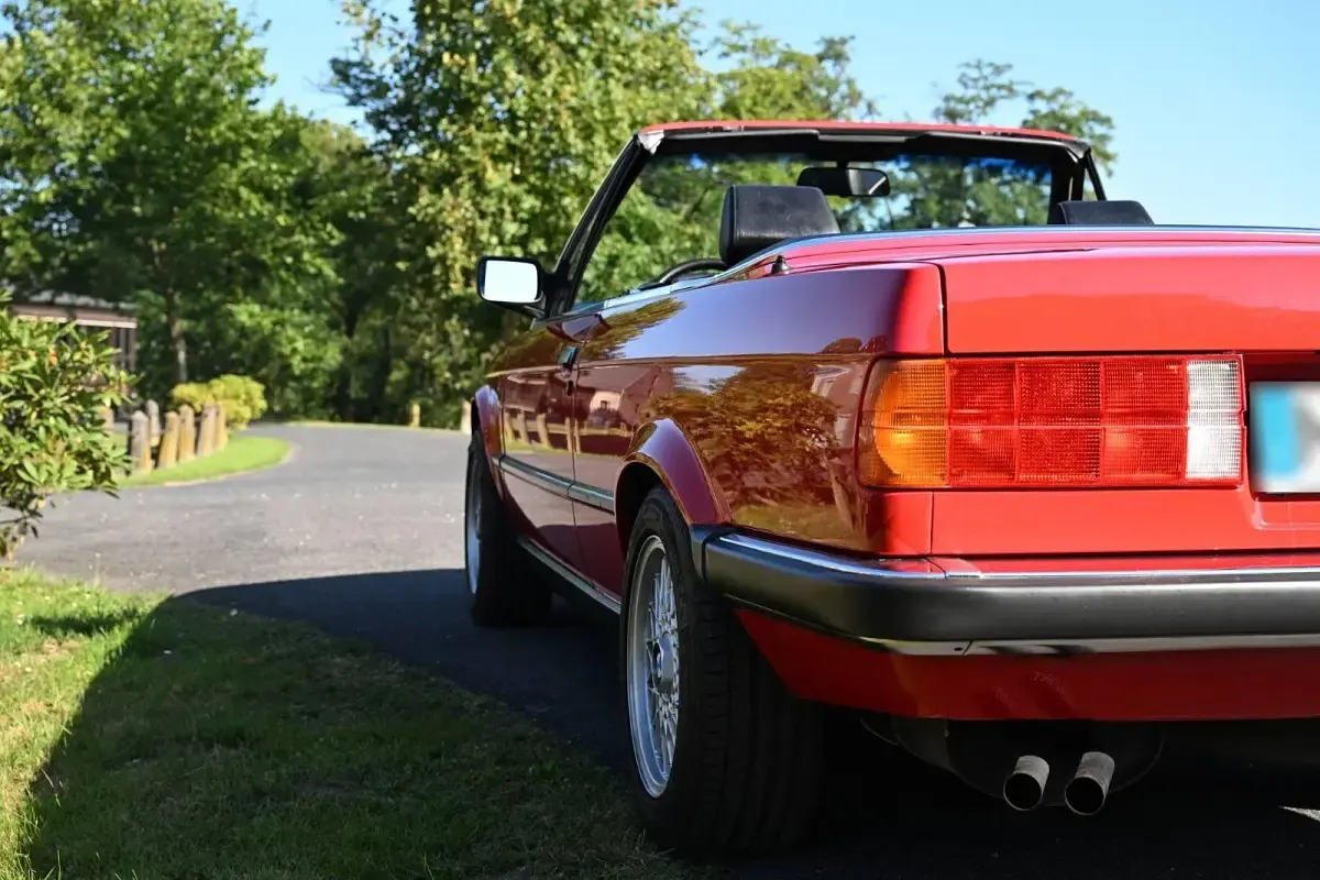 Gebraucht BMW 320 Cabriolet Performance 129 PS (94 kW) 1988 Rot Cabrio
