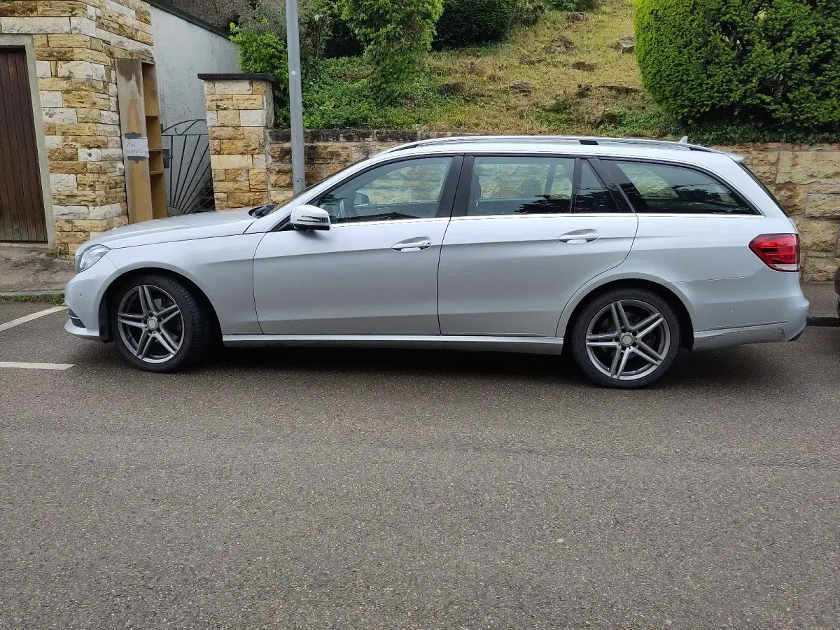 Gebraucht Mercedes E220 170 PS (125 kW) 2015 Kombi