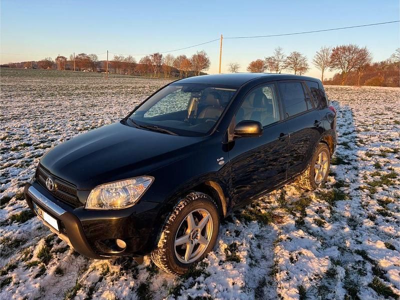 Schwarz Gebraucht 2009 Toyota RAV4 SUV | 5.250 € (Guter Preis) - Bild 1/4