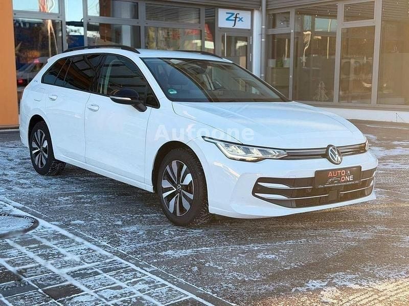 Weiß Gebraucht 2024 VW Golf VIII Goal Kombi | 22.120 € (Superpreis) - Bild 1/4