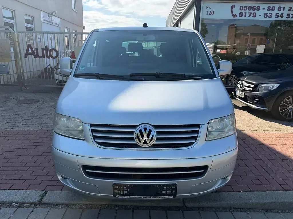 Gebraucht VW Caravelle 174 PS (127 kW) 2006 Silber Van