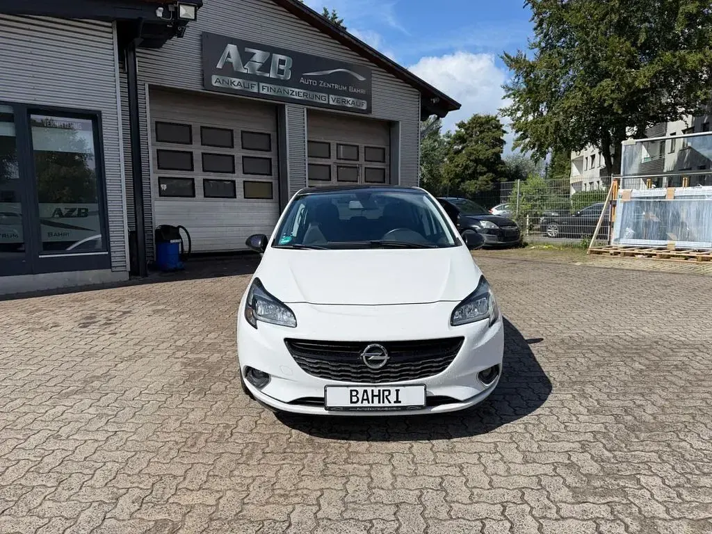 Gebraucht Opel Corsa Color Edition 90 PS (66 kW) 2017 Weiß Kleinwagen