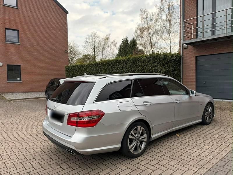 Gebraucht Mercedes E350 AMG 265 PS (194 kW) 2012 Silber Kombi