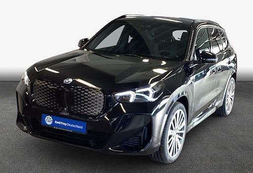 Neu BMW iX1 230 kW (313 PS) 2026 Schwarz SUV