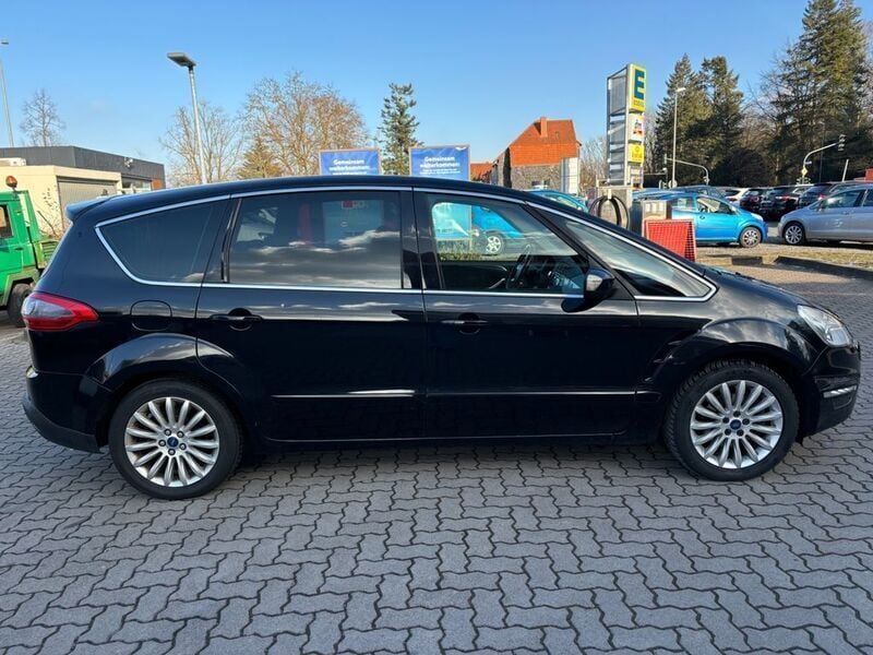 Gebraucht Ford S-MAX Titanium 163 PS (119 kW) 2011 Schwarz Van / Kleinbus