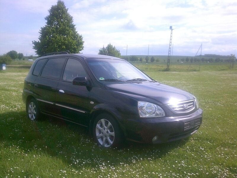 Schwarz Gebraucht 2006 Kia Carens EX Van / Kleinbus | 590 € (Superpreis) - Bild 1/4