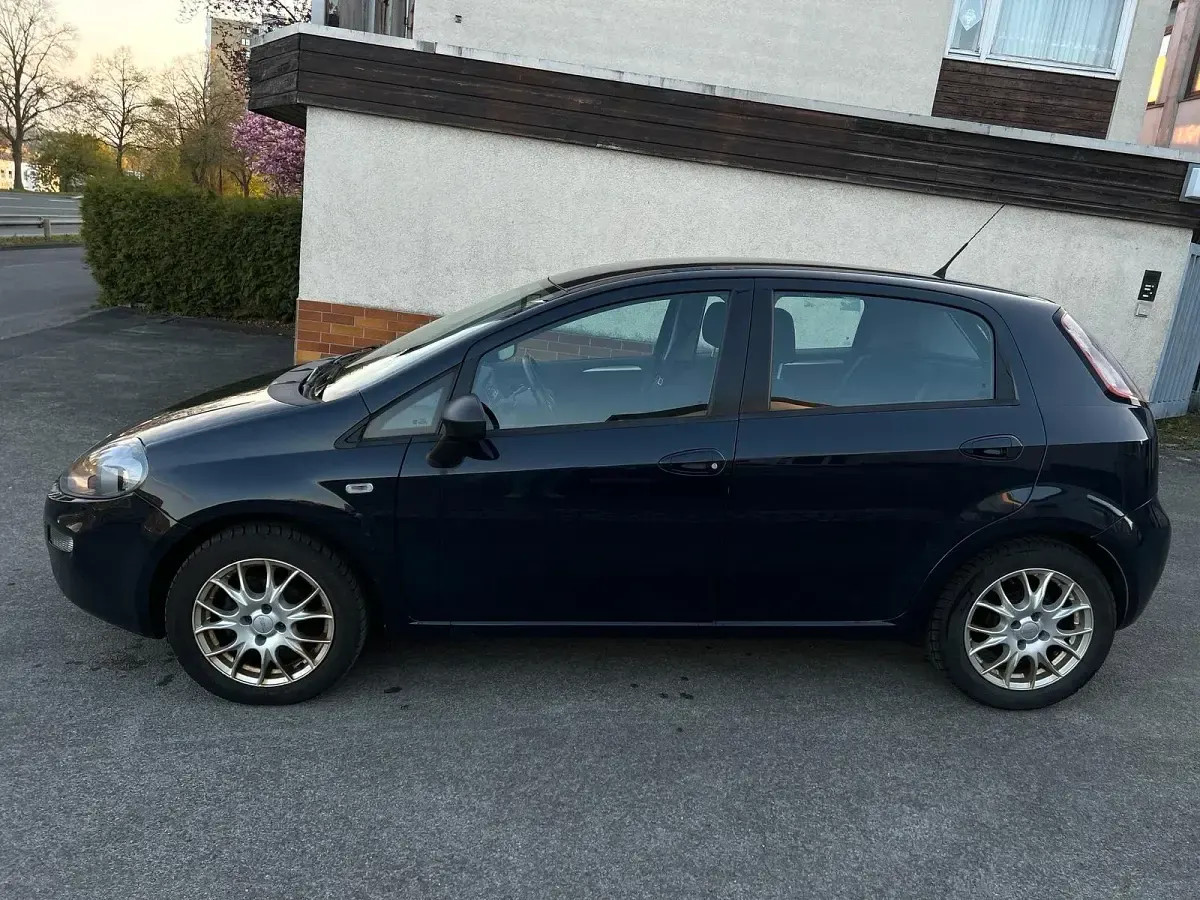Gebraucht Fiat Punto 85 PS (62 kW) 2014 Kleinwagen